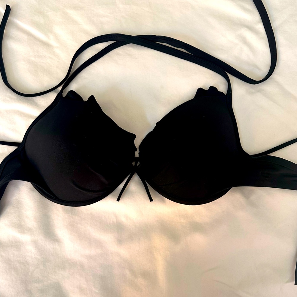 Vintage Victoria’s Secret Black Halter Bikini Top
